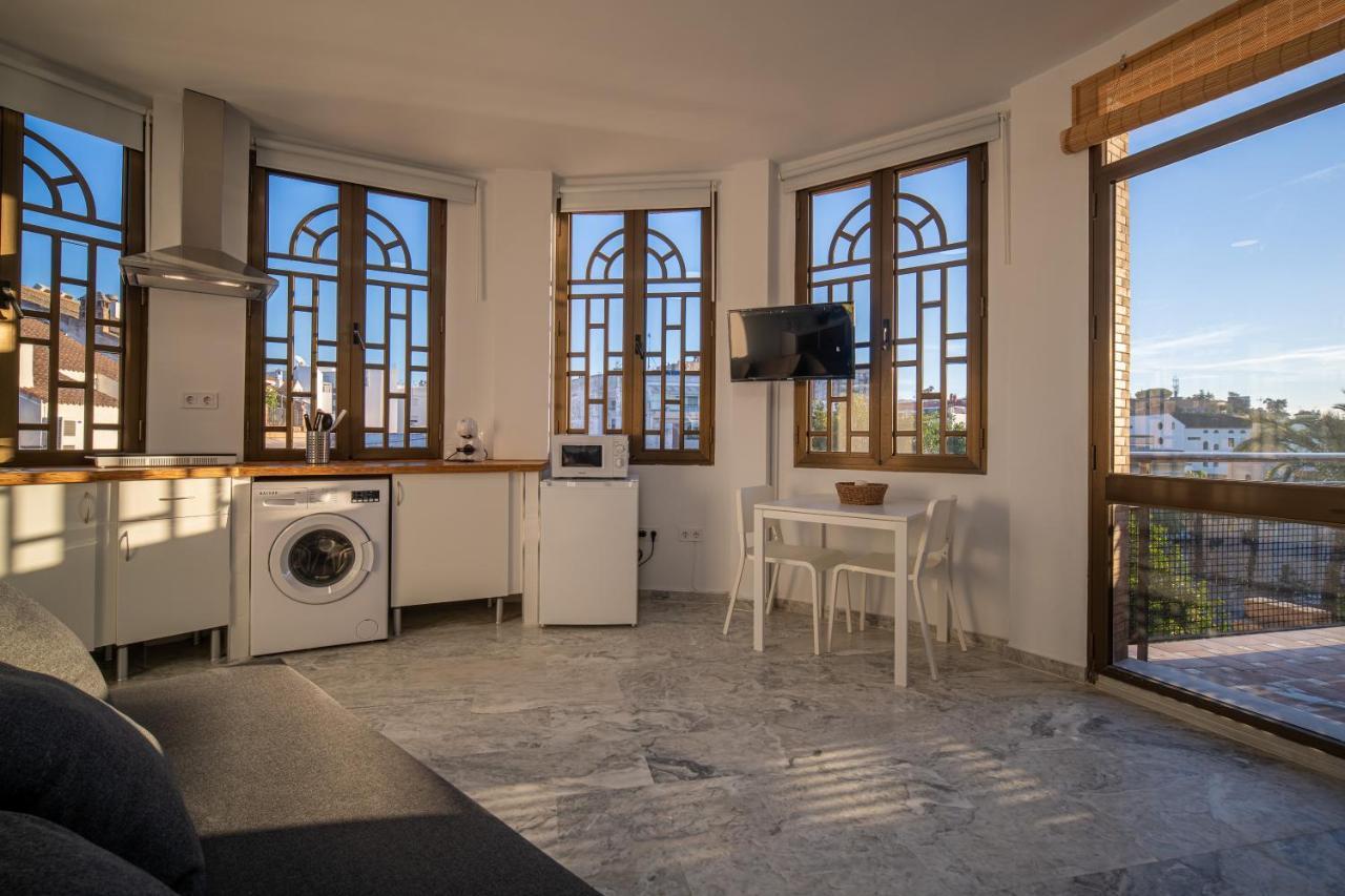 Conjunto De Apartamentos Antiguo Palacio Hotel Paris Huelva Exterior foto